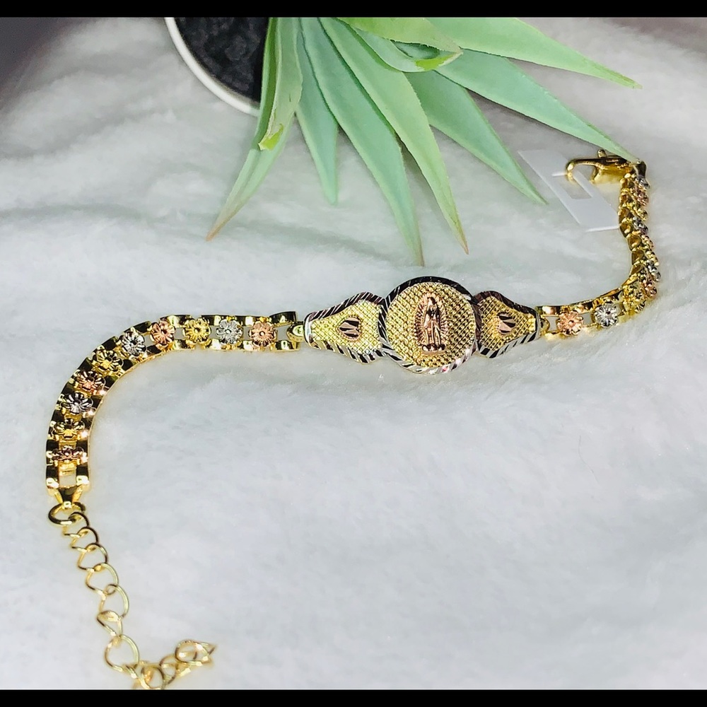 Bracelet